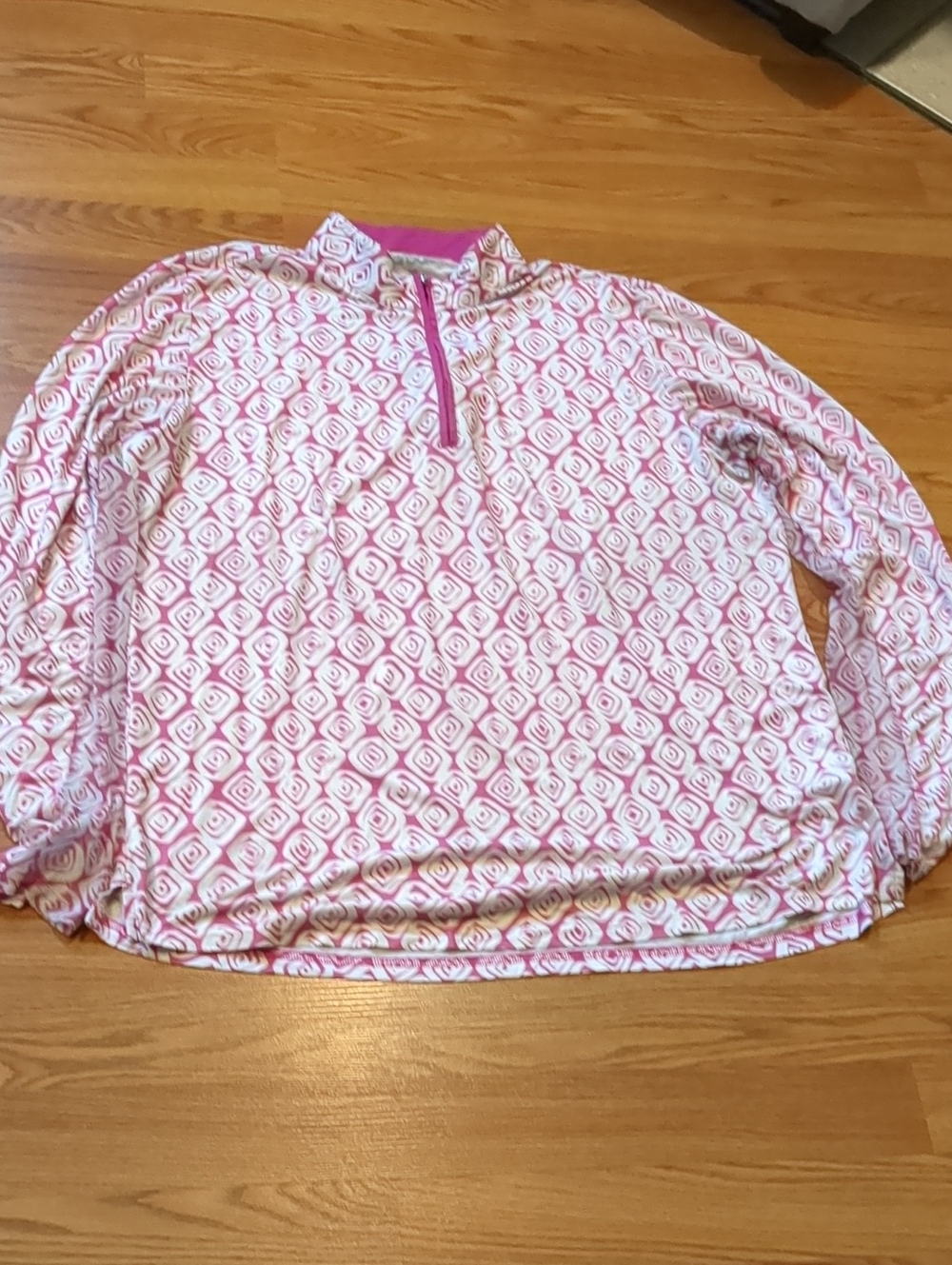 SanSoleil SolCool Pink Geometric Quarter Zip Golf Pullover Shirt